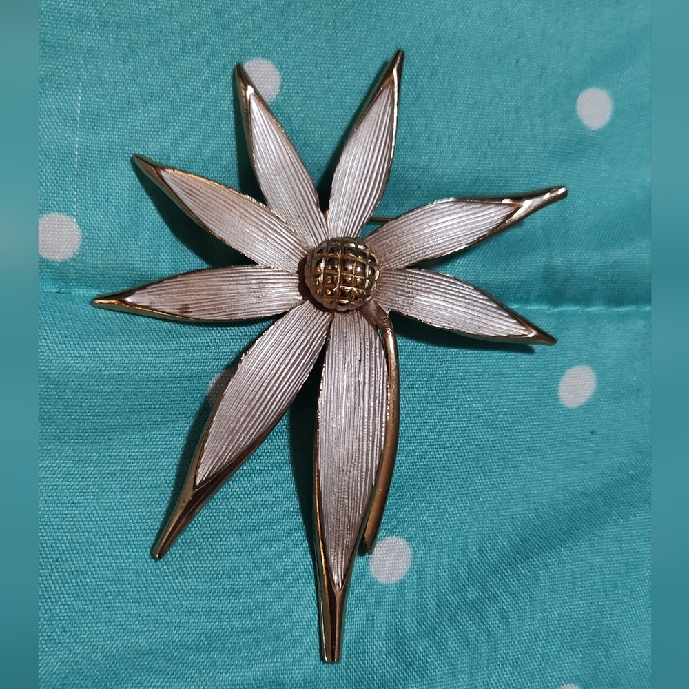 Vintage Mid Century Brooch